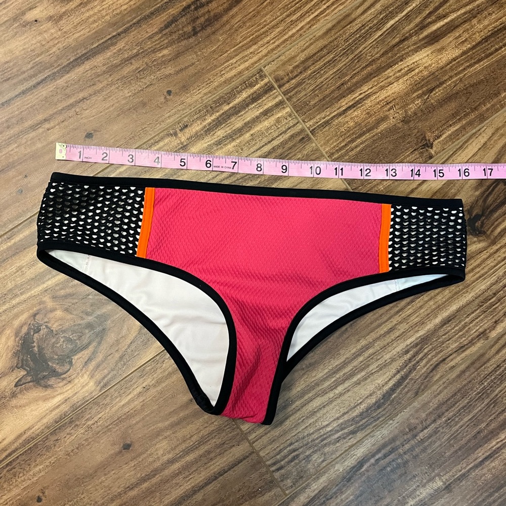 - Zíngara cheeky bikini bathing suit bottom Size 8